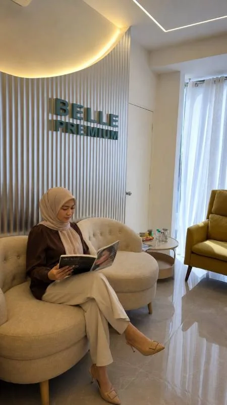 Ruang menunggu Belle Clinic